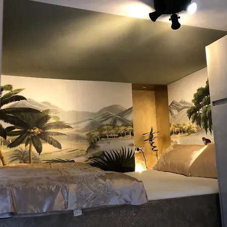 5 Min By Car From Station! Apartament